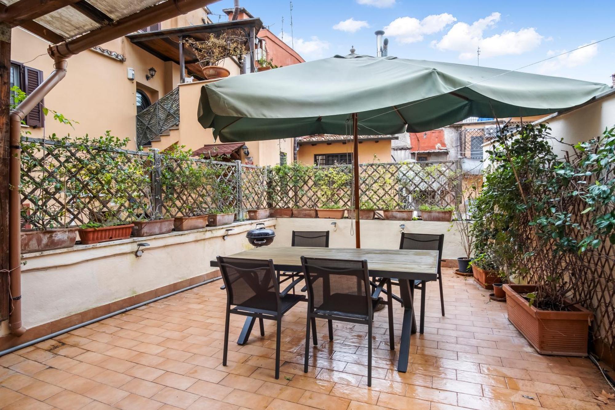 Apartment L'arte Dei Sogni With Terrace- Trastevere District