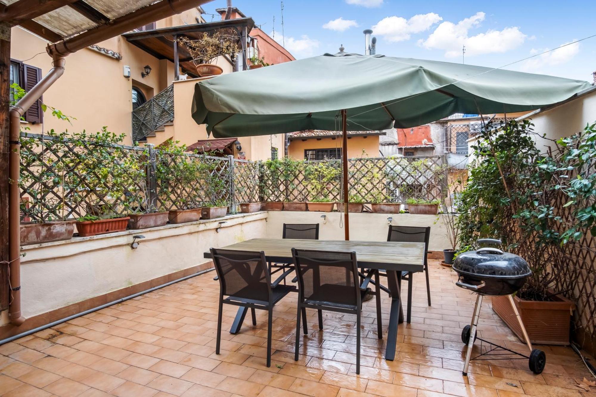 L'arte Dei Sogni With Terrace- Trastevere District Apartment Rom